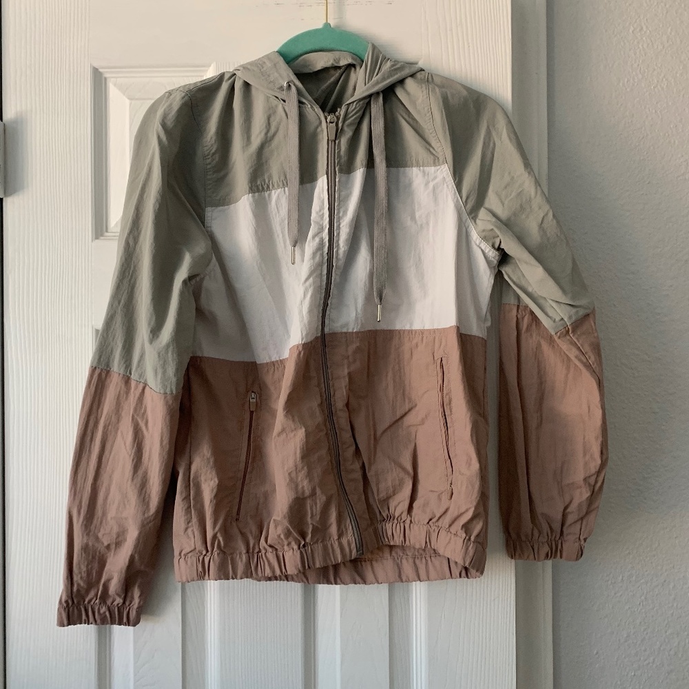 Color block windbreaker